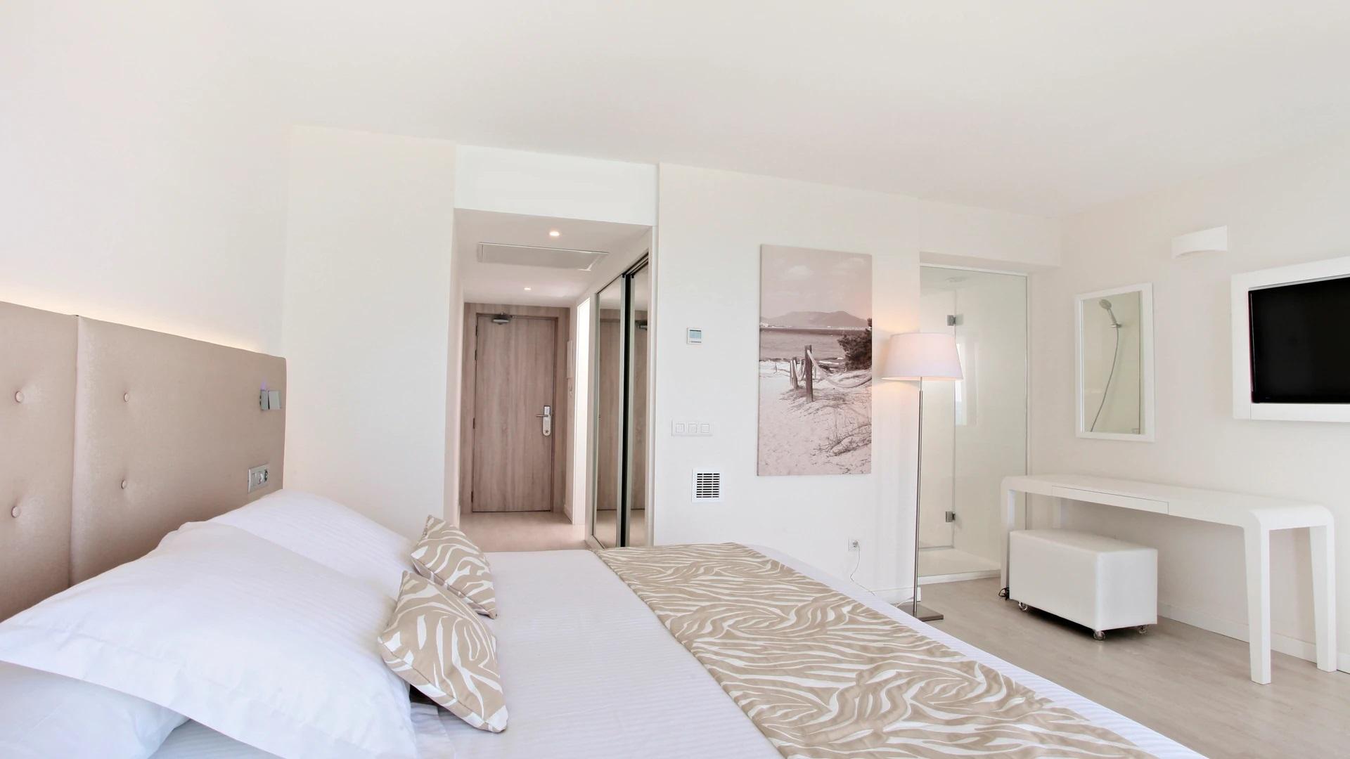 Iberostar Waves Cala Millor - Adults Only Hotel Ngoại thất bức ảnh