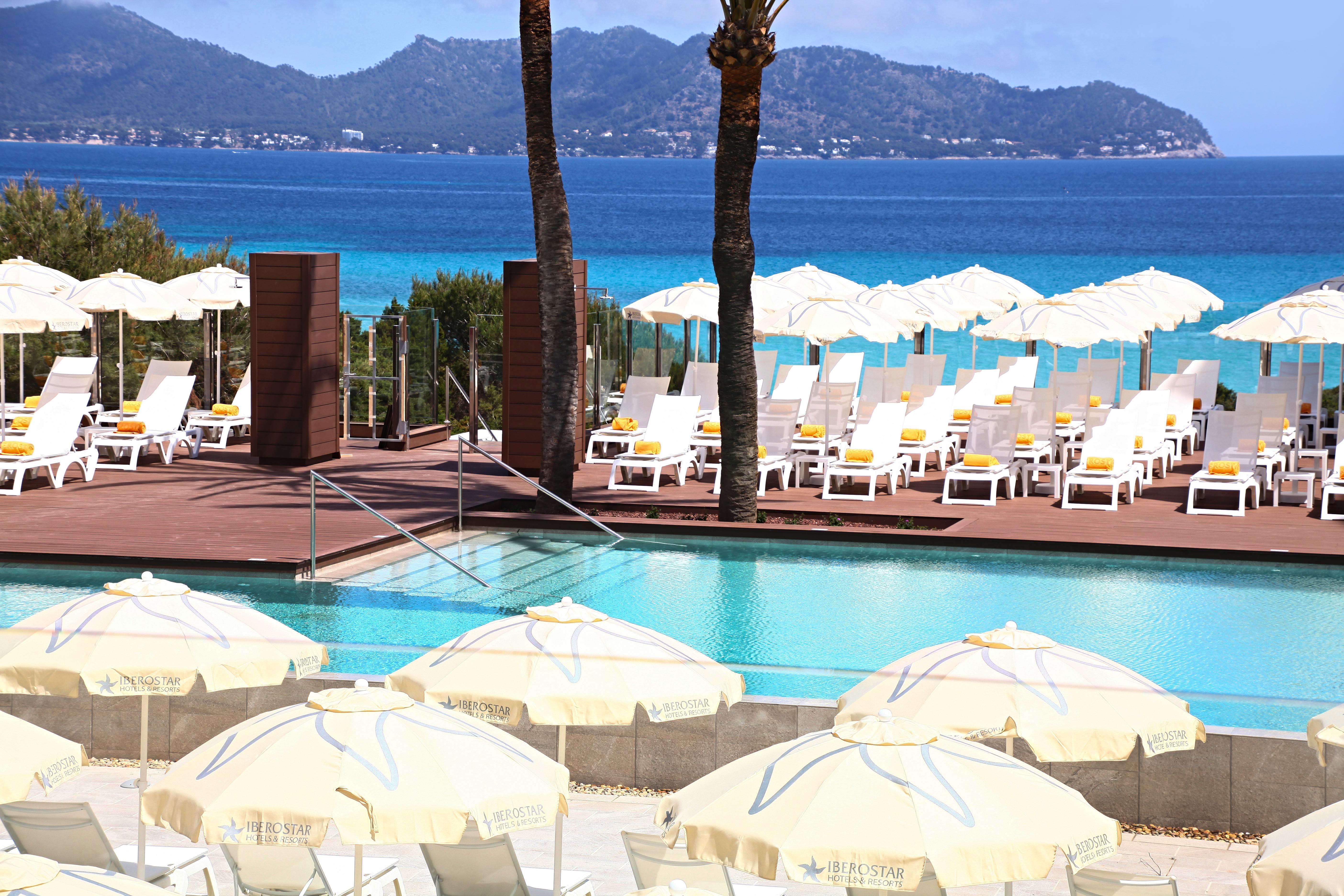 Iberostar Waves Cala Millor - Adults Only Hotel Ngoại thất bức ảnh