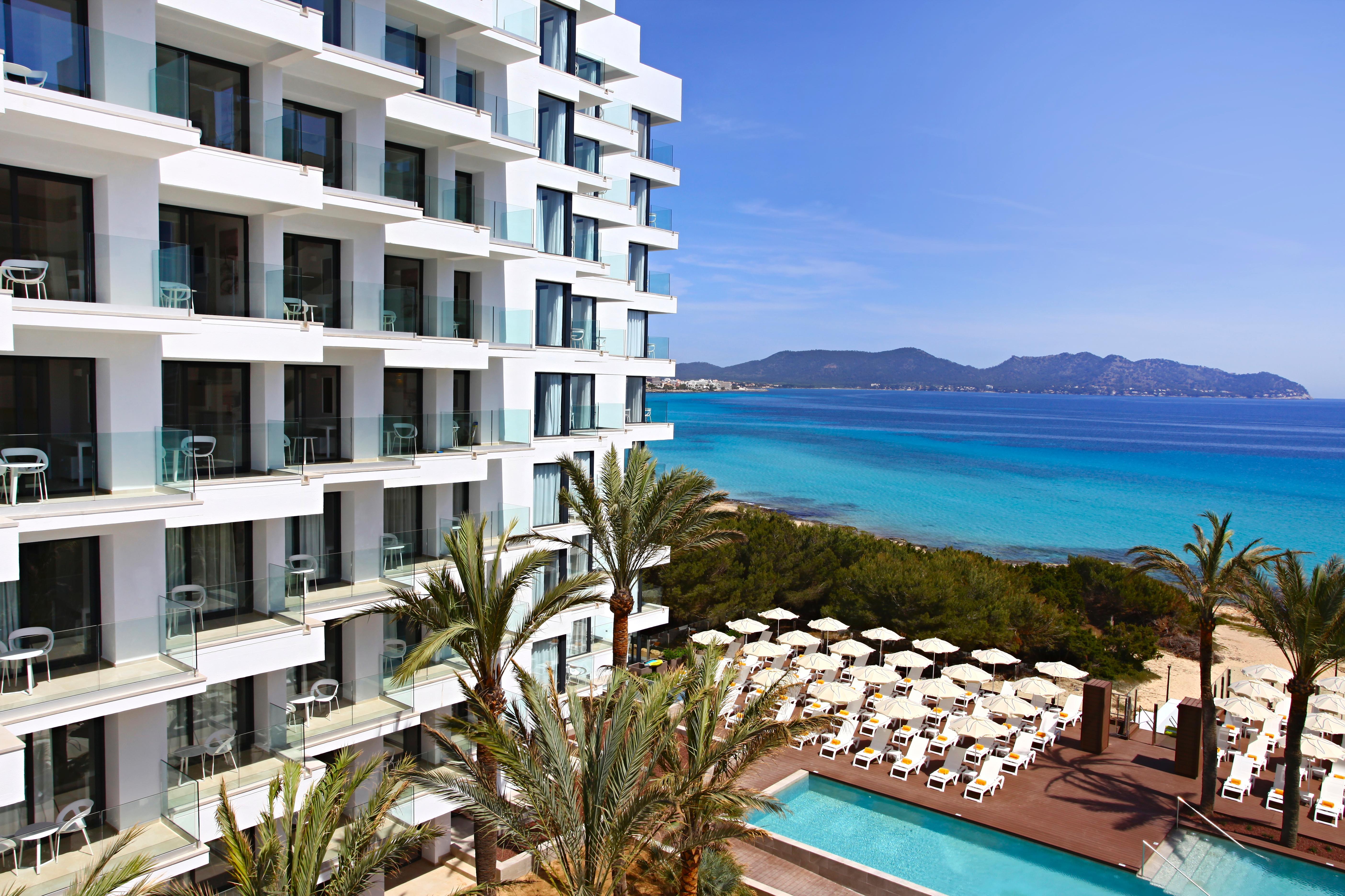 Iberostar Waves Cala Millor - Adults Only Hotel Ngoại thất bức ảnh